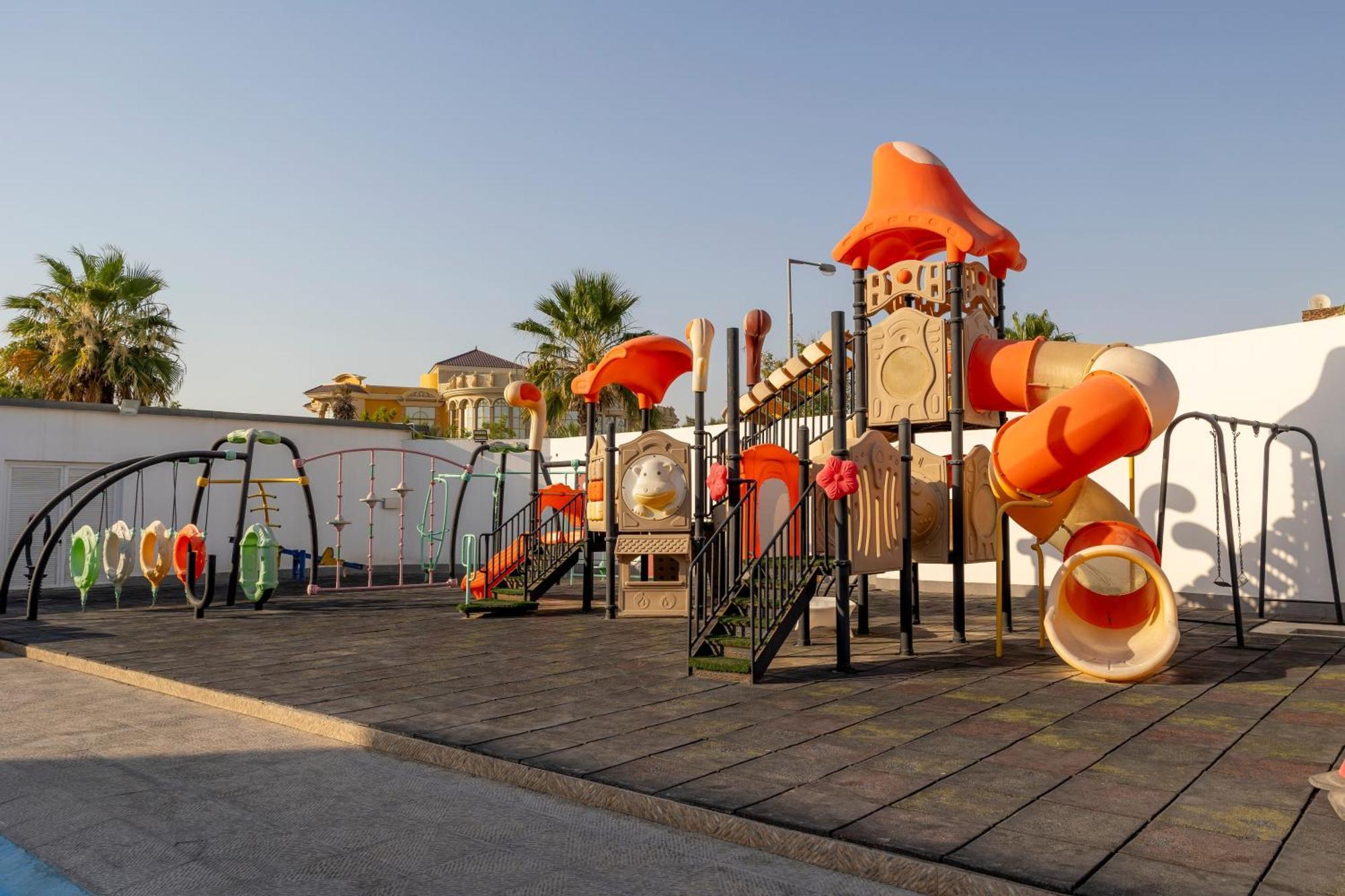 Nordic Resort Manama Extérieur photo